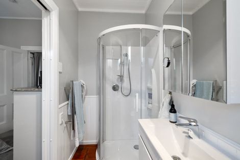 Photo of property in 89 Bridge Street, Bulls, 4818