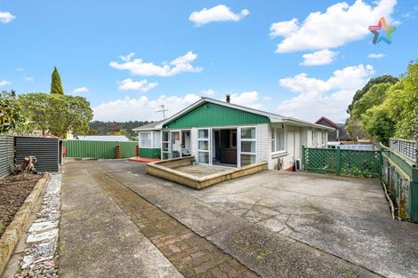Photo of property in 60 Kairimu Street, Stokes Valley, Lower Hutt, 5019