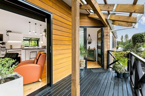 Photo of property in 136 Woodlands Park Road, Titirangi, Auckland, 0604