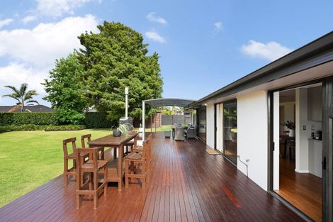 Photo of property in 16 Hampshire Court, Flagstaff, Hamilton, 3210