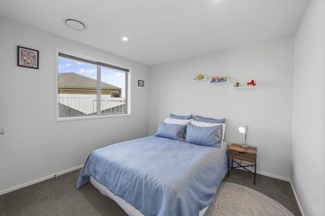 Photo of property in 37 Kahuparere Crescent, Pyes Pa, Tauranga, 3112