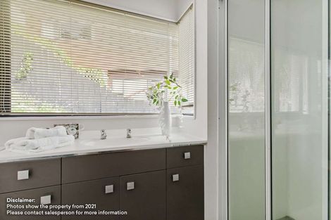 Photo of property in 2/4 Dorrit Lane, Howick, Auckland, 2014