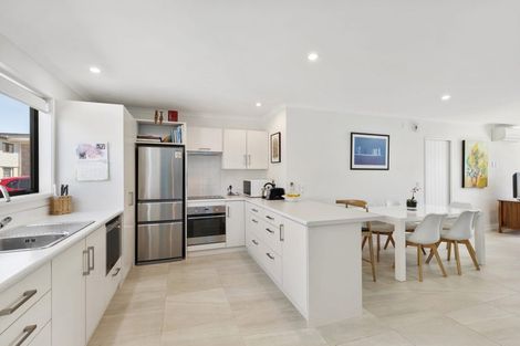 Photo of property in 9 Latimer Way, Petone, Lower Hutt, 5012