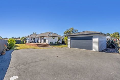 Photo of property in 6 Cornet Lane, Aranui, Christchurch, 8061