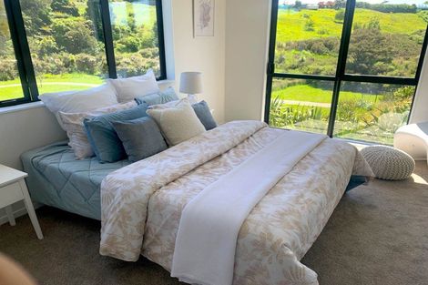 Photo of property in 7 Whawhaki Lane, Kumeu, 0810