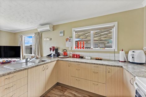 Photo of property in 1/165 Tahunanui Drive, Tahunanui, Nelson, 7011