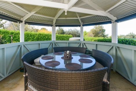 Photo of property in 238 Poraiti Road, Poraiti, Napier, 4182