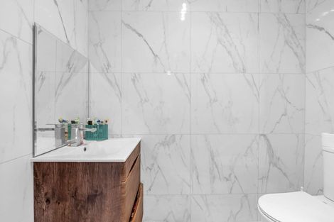 Photo of property in 43b Springs Road, Parakai, 0830