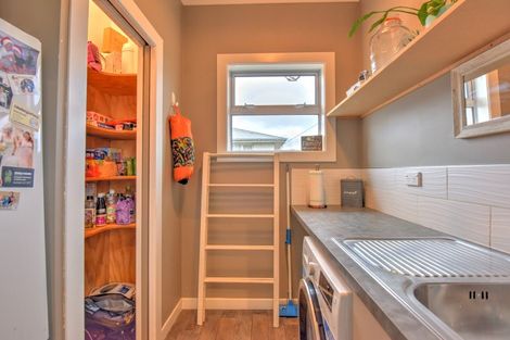 Photo of property in 12 Thistle Street, Gore, 9710