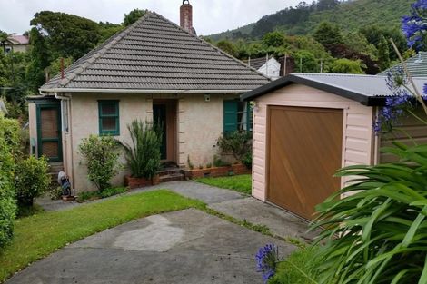 Photo of property in 65 Delhi Crescent, Khandallah, Wellington, 6035