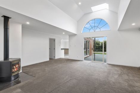 Photo of property in 27 Aston Drive, Waimairi Beach, Christchurch, 8083