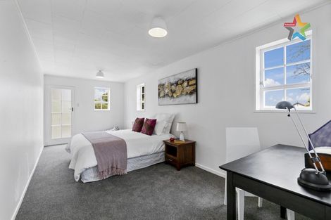 Photo of property in 2 Waipounamu Drive, Kelson, Lower Hutt, 5010