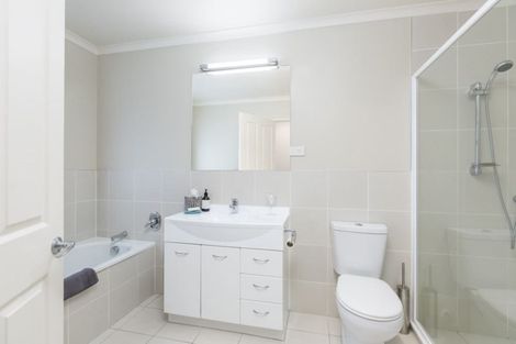 Photo of property in 28 Keepers Drive, Gulf Harbour, Whangaparaoa, 0930