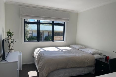 Photo of property in 23 Aplin Terrace, Ngaio, Wellington, 6035