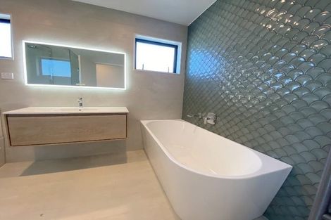 Photo of property in 42c Letterkenny Place, Blockhouse Bay, Auckland, 0600