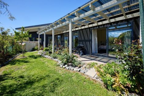 Photo of property in 15 Clemett Court, Kaikoura Flat, Kaikoura, 7371