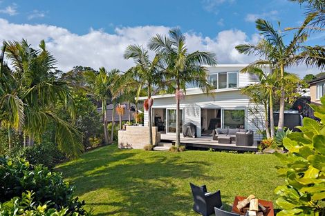 Photo of property in 104 Glendhu Road, Bayview, Auckland, 0629