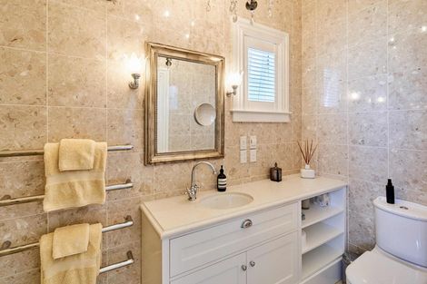 Photo of property in 30 Mcfarlane Street, Mount Victoria, Wellington, 6011