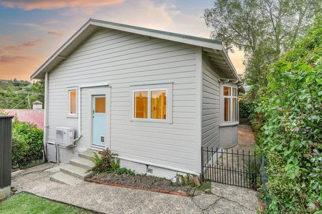 Photo of property in 37 Clifford Street, Dalmore, Dunedin, 9010