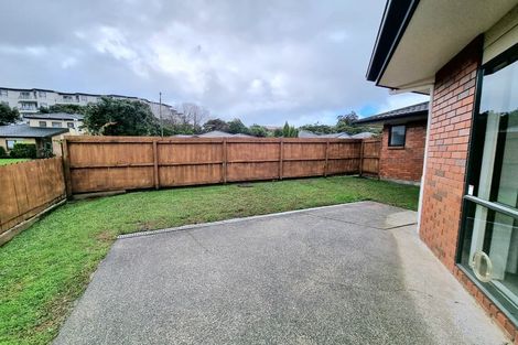 Photo of property in 11 Sunvista Avenue, Oteha, Auckland, 0632