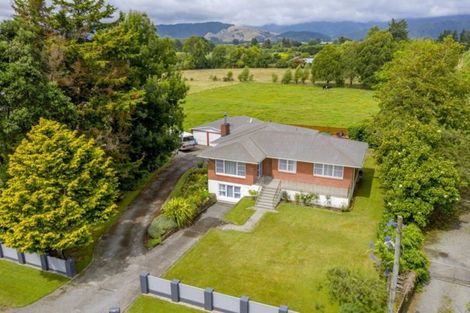 Photo of property in 361 Arapaepae Road, Levin, 5571
