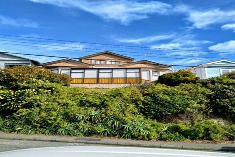 Photo of property in 70 Eden Street, Island Bay, Wellington, 6023