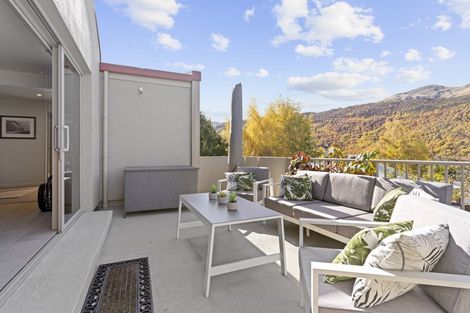 Photo of property in 21 Hood Crescent, Arrowtown, 9302