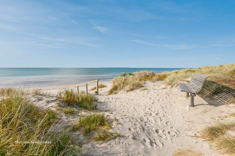 Photo of property in 19 Pirika Place, Papamoa Beach, Papamoa, 3118