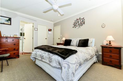 Photo of property in 1 Limousin Place, Grandview Heights, Hamilton, 3200