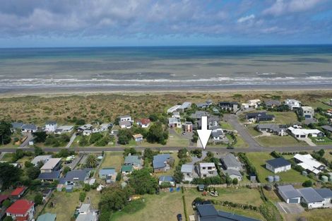 Photo of property in 30 Kent Avenue, Waitarere Beach, Levin, 5510