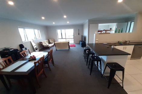 Photo of property in 10 Tokerau Crescent, Pukekohe, 2120