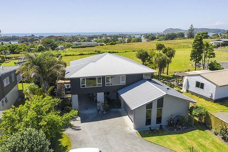 Photo of property in 36 Koutunui Road, Athenree, Katikati, 3177