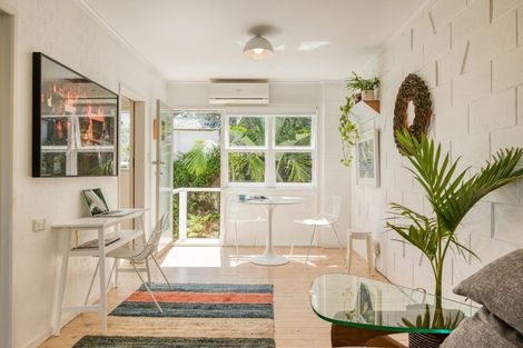 Photo of property in 12/5 Edgars Road, Westmere, Auckland, 1022