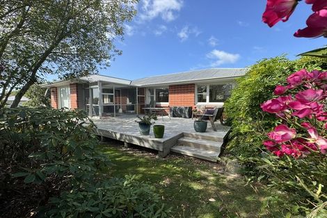 Photo of property in 15 Oxford Street, Waimate, 7924