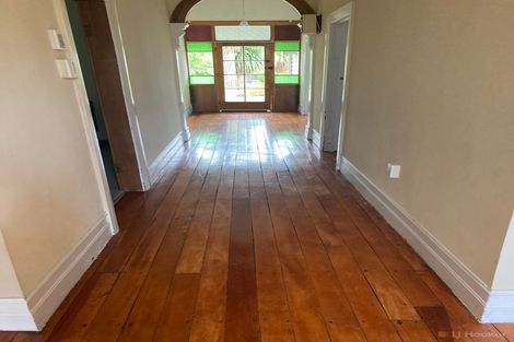 Photo of property in 52 Timaru Road, Waimate, 7924