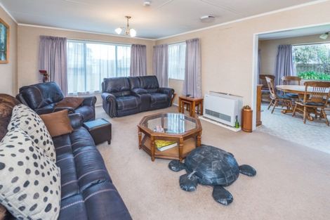 Photo of property in 14 Akepiro Place, Tawhero, Whanganui, 4501
