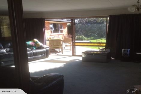 Photo of property in 10 Walker Place, Rangiora, 7400