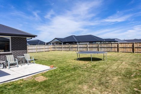 Photo of property in 34 Hilton Drive, Amberley, 7410