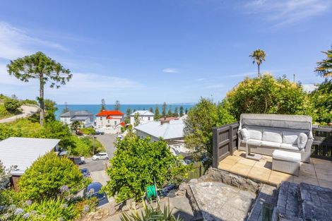 Photo of property in 20 Brewster Street, Bluff Hill, Napier, 4110