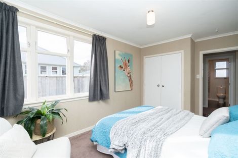 Photo of property in 2 Tranmere Road, Fairfield, Hamilton, 3214