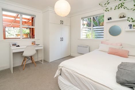 Photo of property in 22 Aperahama Street, Paekakariki, 5034