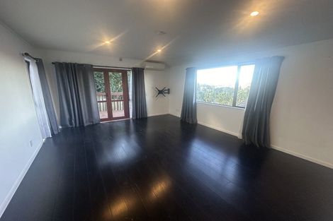 Photo of property in 2/43 Noeleen Street, Glenfield, Auckland, 0629