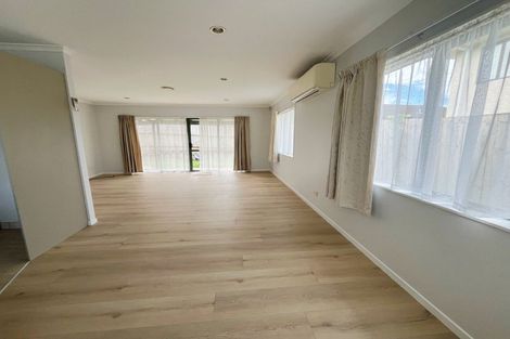 Photo of property in 62 Aspiring Avenue, Flat Bush, Auckland, 2019