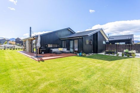 Photo of property in 2 Glen Dene Crescent, Wanaka, 9305