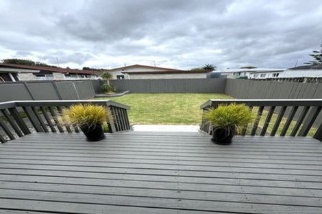 Photo of property in 12 Faith Bullock Place, New Lynn, Auckland, 0600