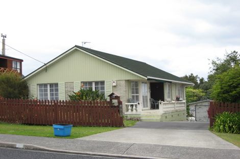 Photo of property in 1311 Whangaparaoa Road, Army Bay, Whangaparaoa, 0930