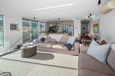 Photo of property in 1/25a Victoria Road, Mount Maunganui, 3116