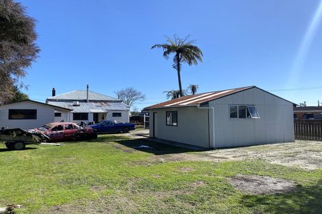 Photo of property in 129 Queen Street, Westport, 7825