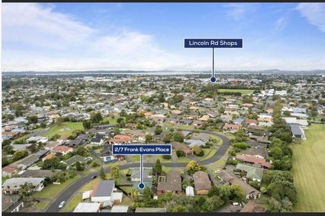 Photo of property in 2/7 Frank Evans Place, Henderson, Auckland, 0610