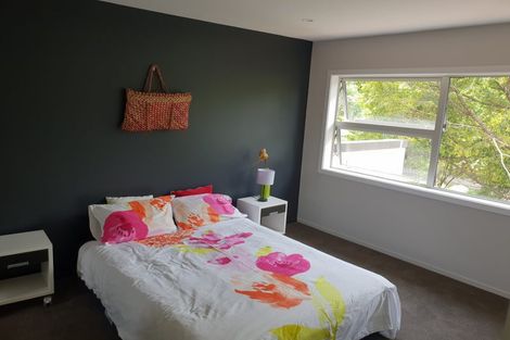 Photo of property in 20 De Val Drive, Titirangi, Auckland, 0604